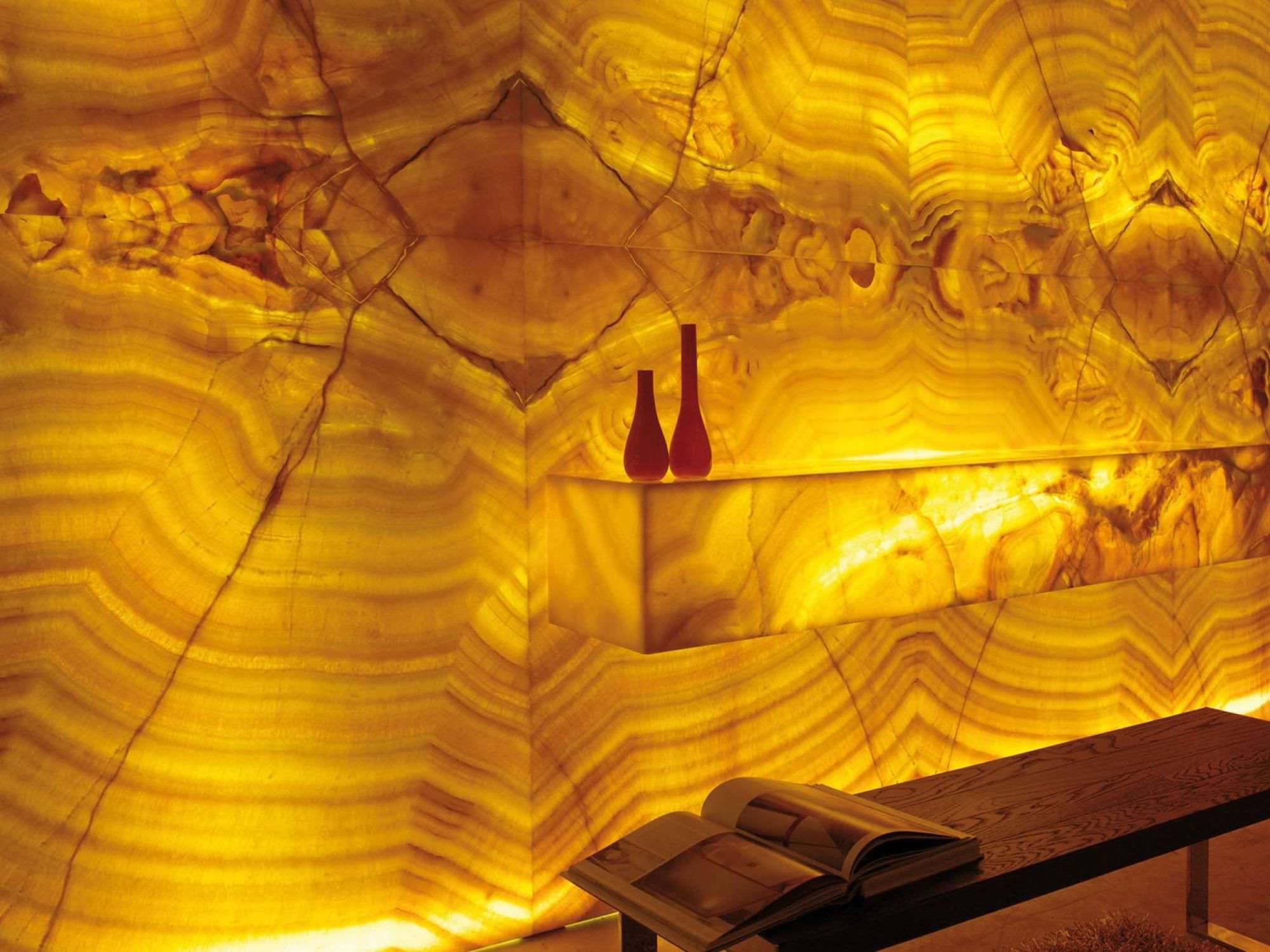Onyx wall tile